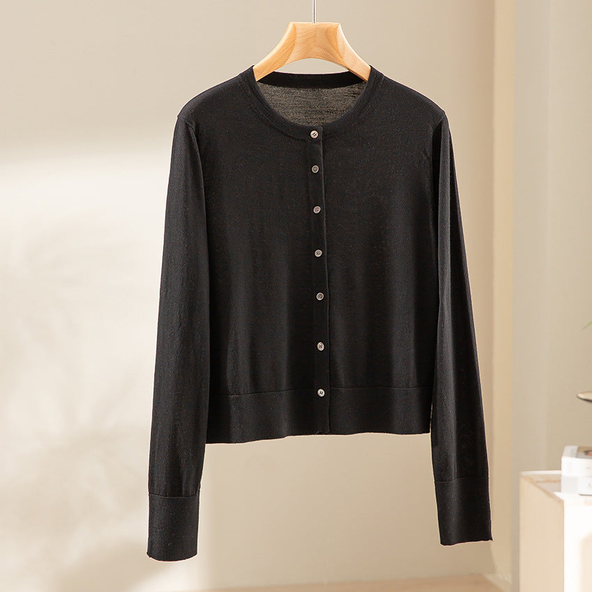 Women's light fine knit cardigan in cropped cut with round neck and continuous button placket Chichicherry