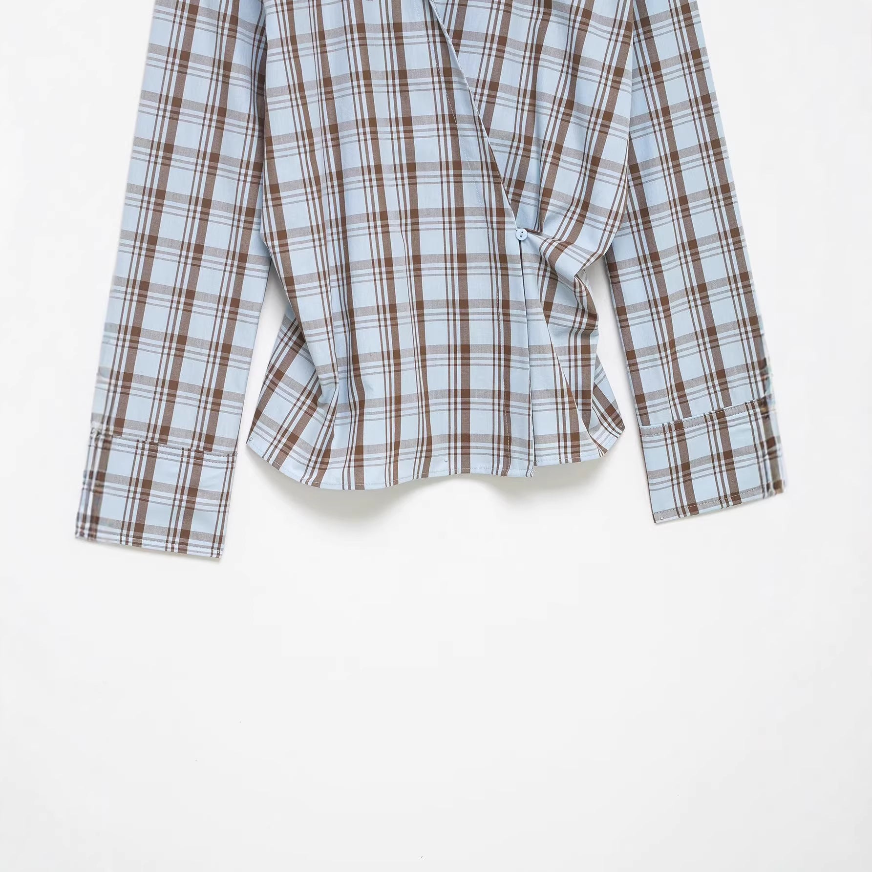 Women's wrap blouse with knot detail and classic shirt collar Chichicherry