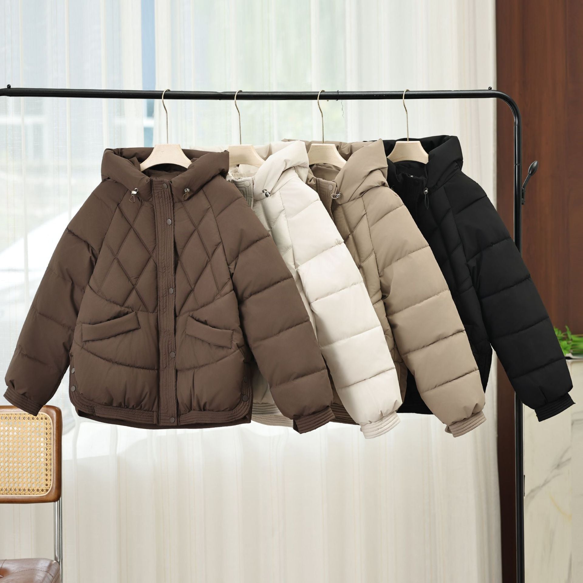 Women nan short padded hooded jacket with diamond quilting, slanted flap pockets and ribbed hem Chichicherry