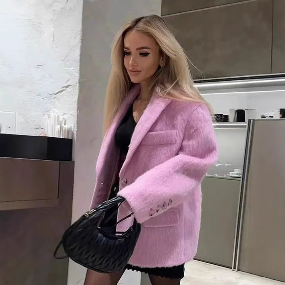 Ladies short blazer with textured faux fur look and lapel collar Chichicherry