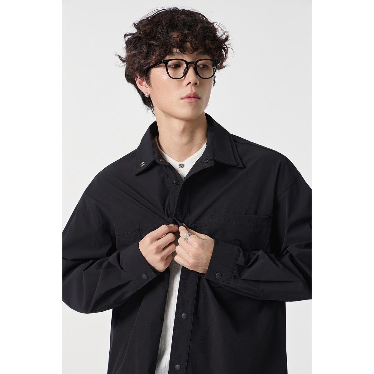 Unisex Oversize Shirt with technical material, breast flap and rounded hem Chichicherry
