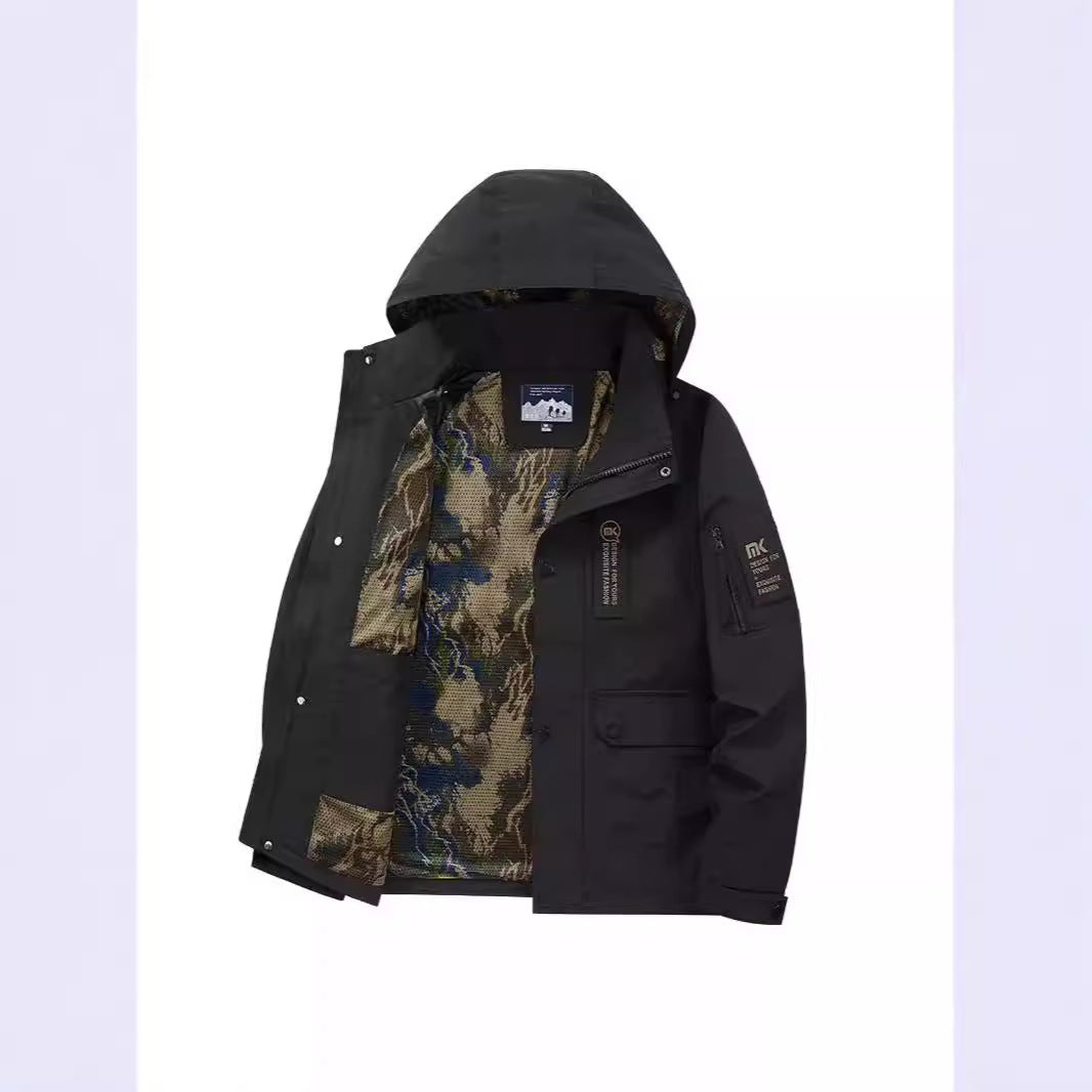 Men's hooded field jacket with camouflage mesh lining and water-repellent utility outer layer Chichicherry