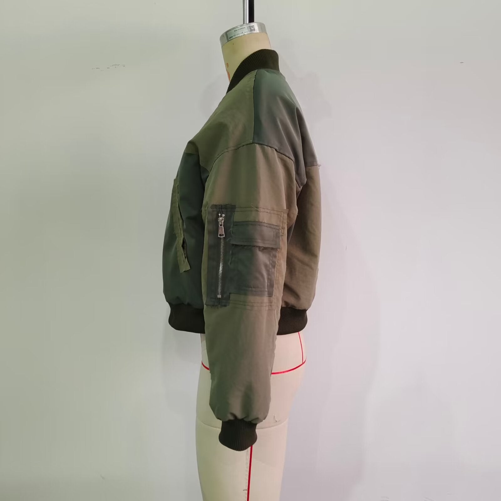 Women's Short Oversized Bomber Jacket with Utility Pockets and Ribbed Cuffs Chichicherry