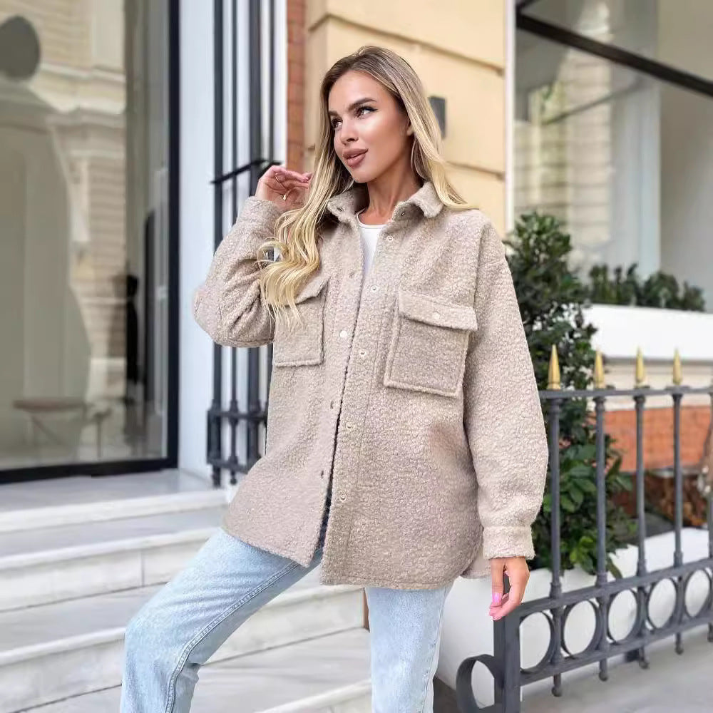 Damen Oversized Teddy-Übergangsjacke mit Brusttaschen und Druckknöpfen Chichicherry