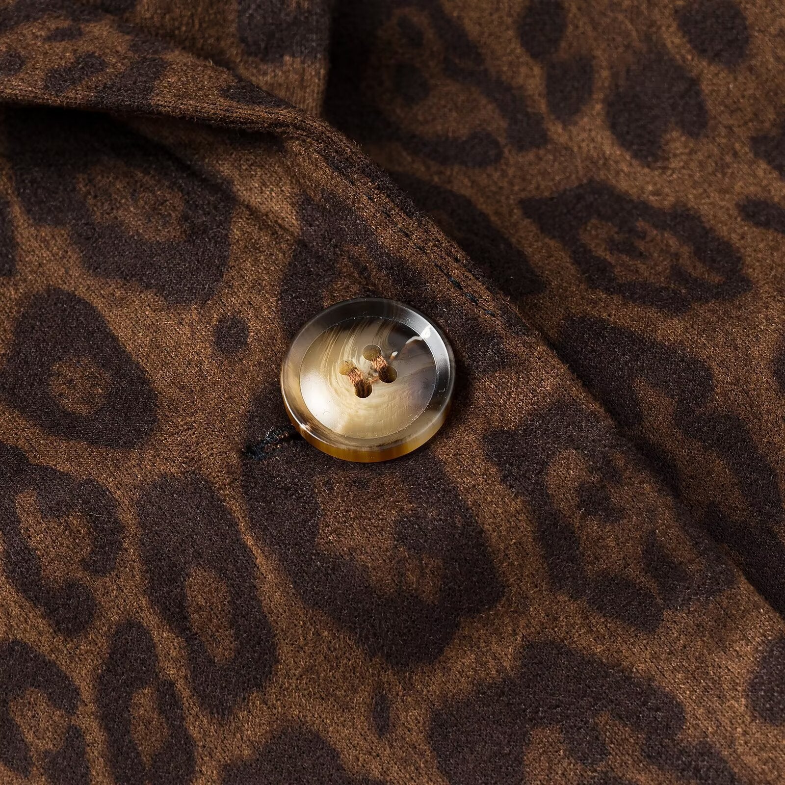 Women's Oversize Blazer with Leopard Print, Notched Lapel and Flap Pockets Chichicherry