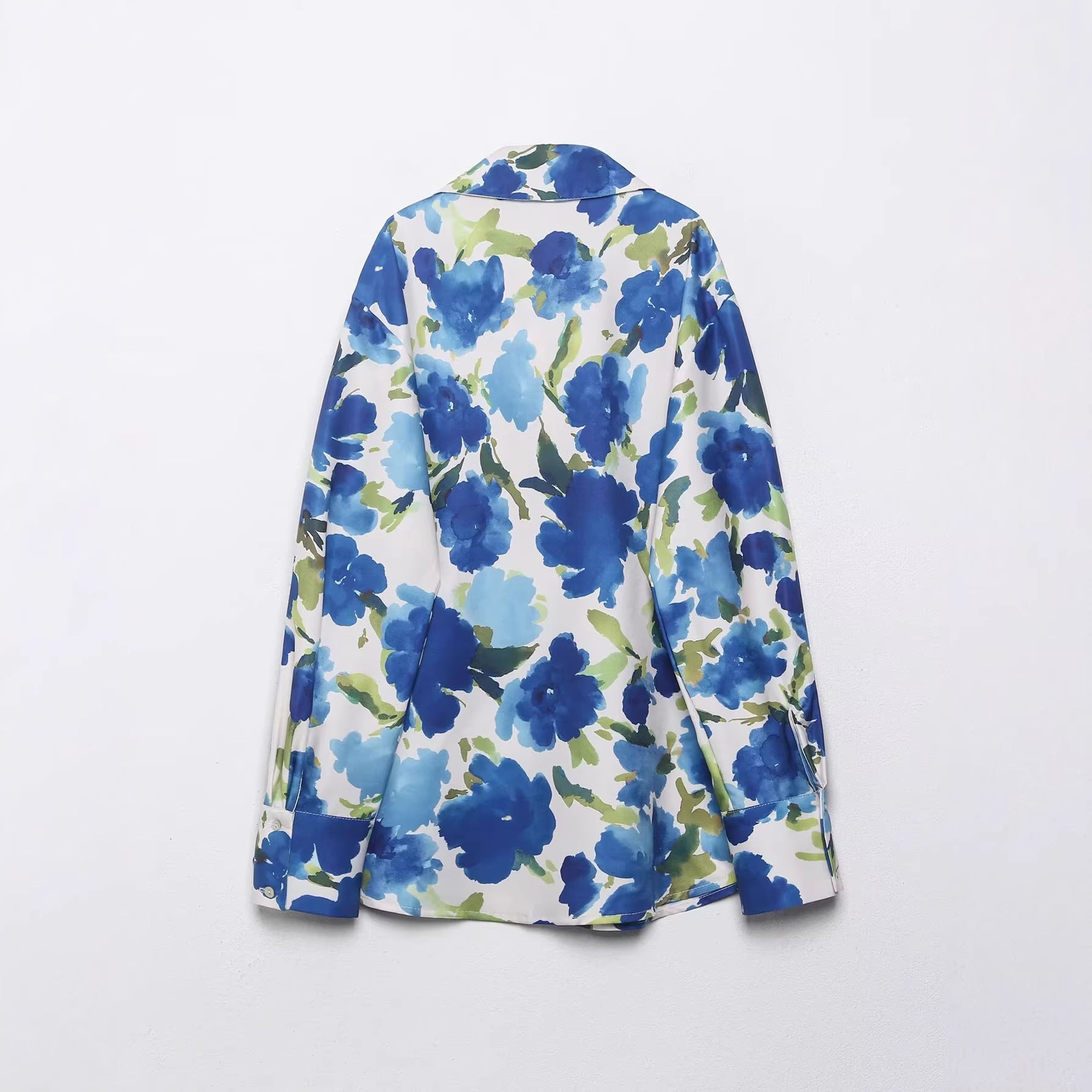Women Loose-Fitting Silk-Like Blouse with Watercolor Print Chichicherry
