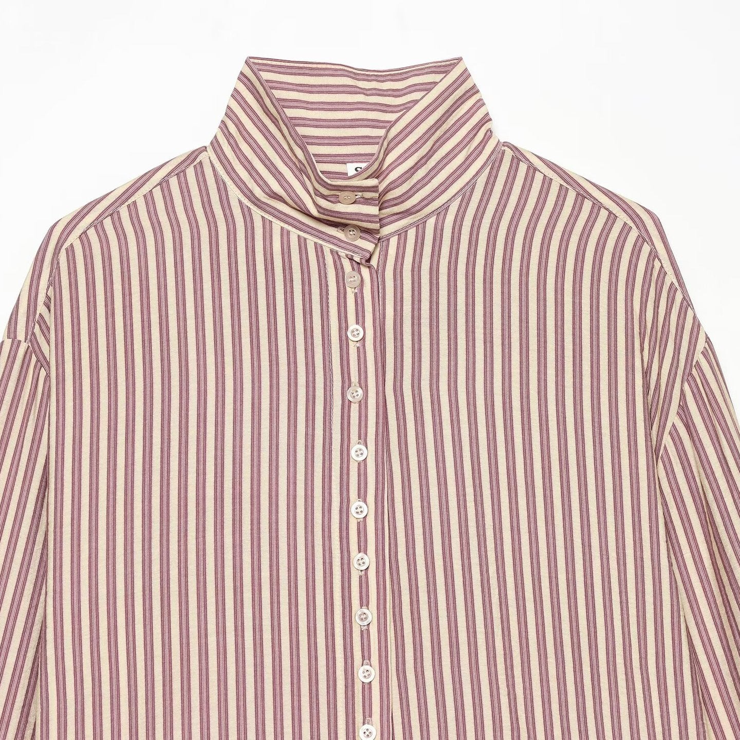 Women's oversized shirt blouse with stand-up collar, full button placket and wide cuffs Chichicherry