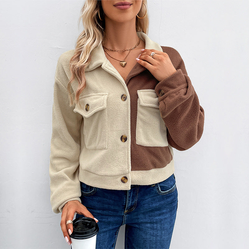 Women's short jacket made of teddy fleece with color block design & flap pockets Chichicherry