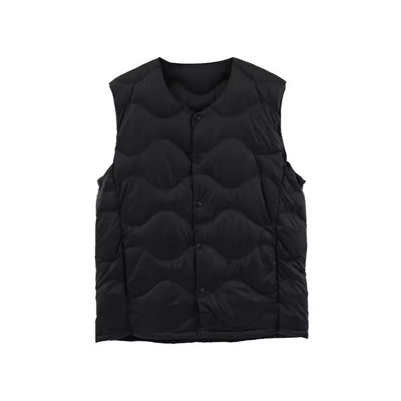 Women’s sleeveless thermal quilted vest with wave-shaped quilting and snap button closure Chichicherry