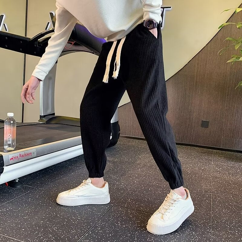 Herren Gerippte Relax-Jogginghose mit Tunnelzug, Eingrifftaschen und elastischen Saumabschlüssen Chichicherry
