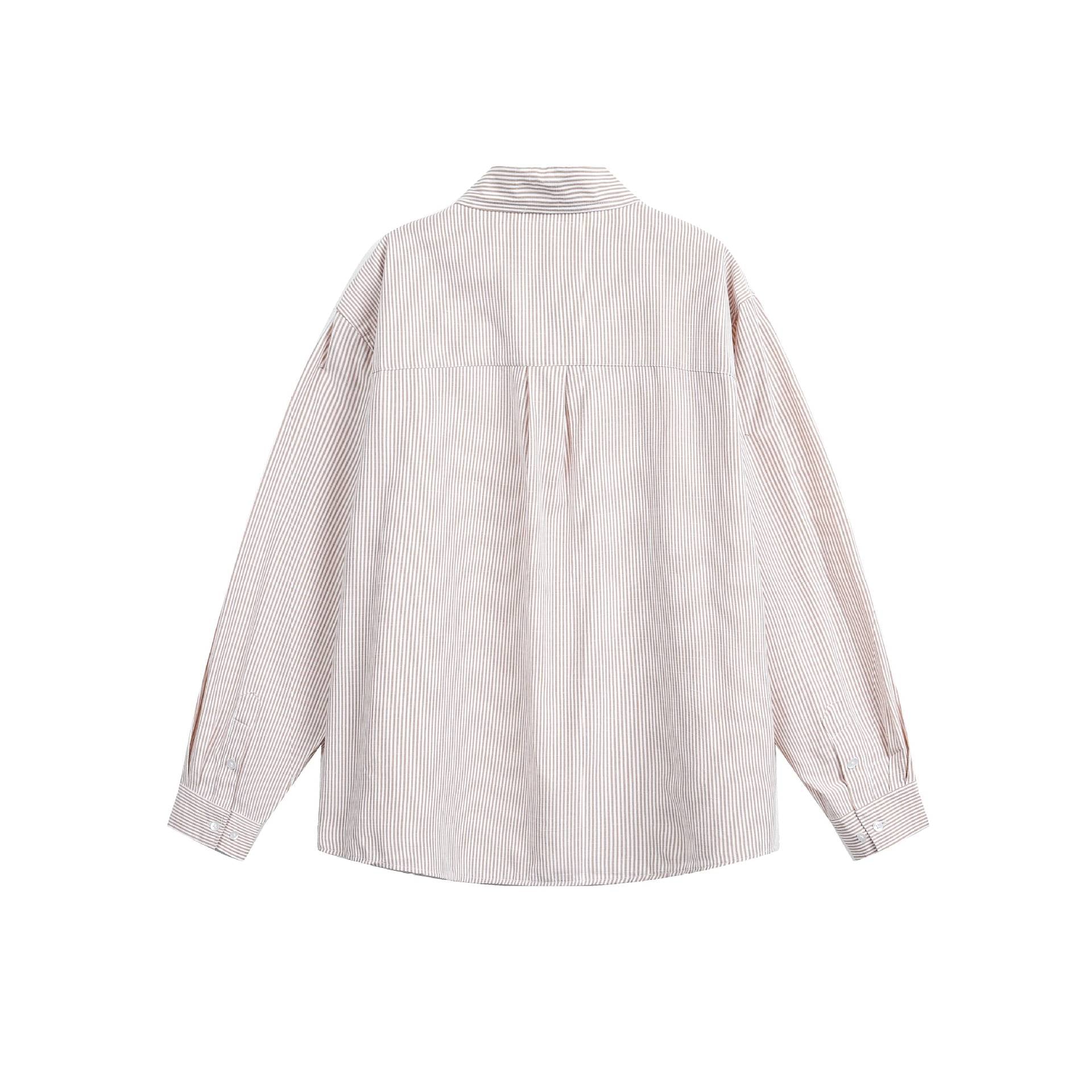Unisex Lightweight Oversized Shirt in Boxy-Relaxed Cut with Kent Collar and Chest Pocket Chichicherry