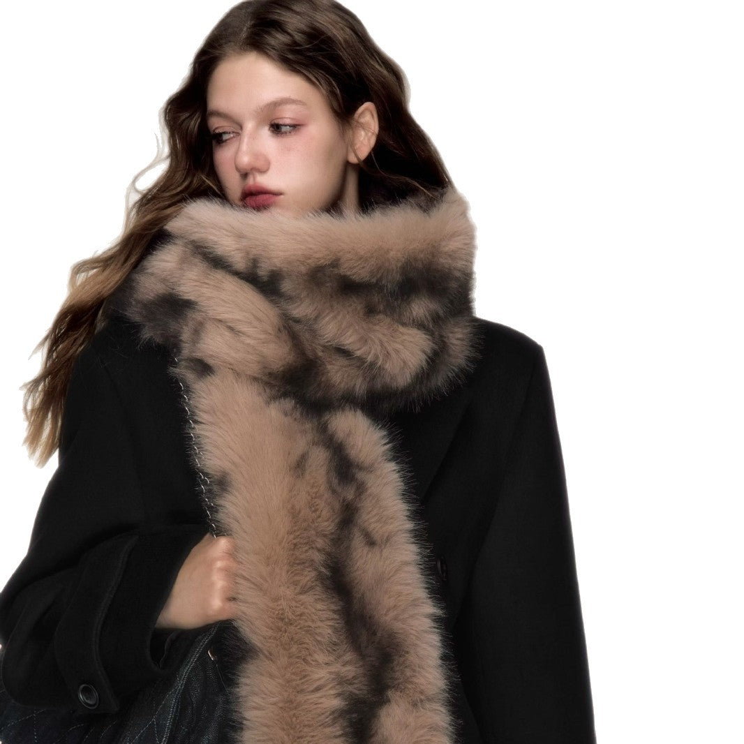 Women's luxurious long faux fur stole with patterned look and voluminous texture Chichicherry