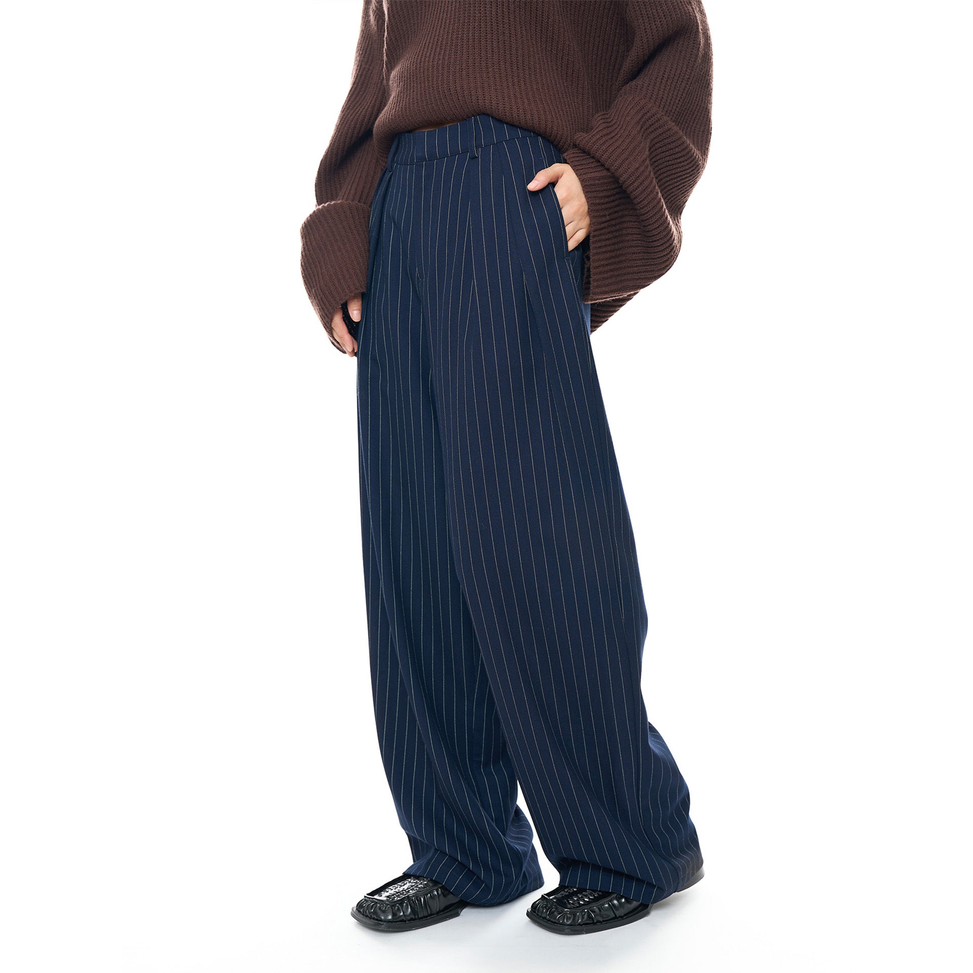 Women's Wide High-Waisted Pleated Trousers with Pinstripes Chichicherry