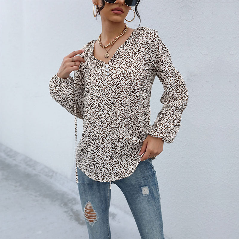Women's Casual Tunic-Blouse with Fine Leopard Print, Button Placket and Balloon Sleeves Chichicherry