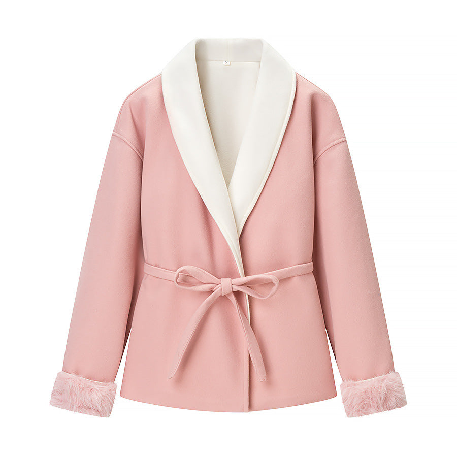 Women's short coat with wide shawl collar, belt and fur cuffs Chichicherry