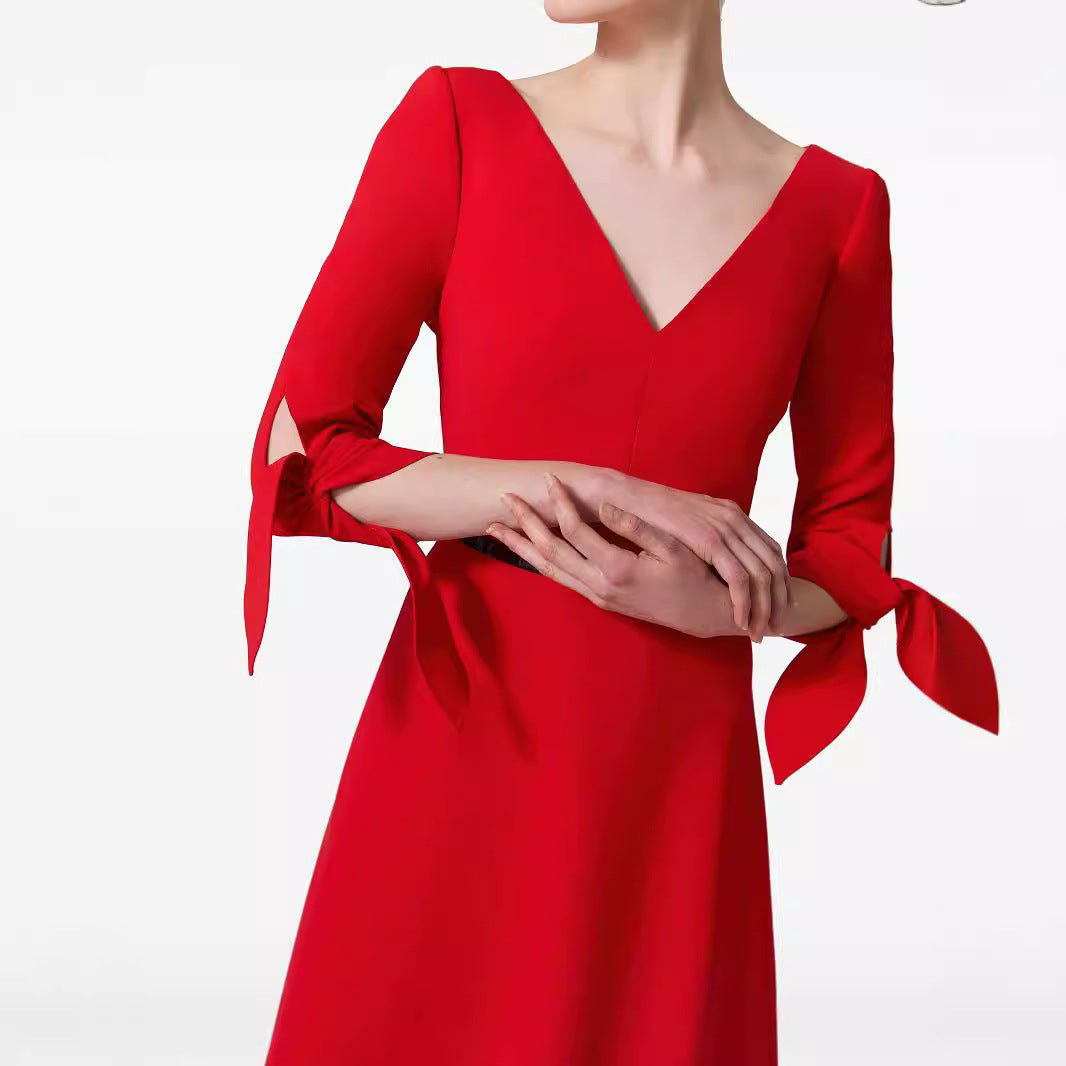 Women's Tailored Midi Dress with V-Neck and Bow Cuffs Chichicherry