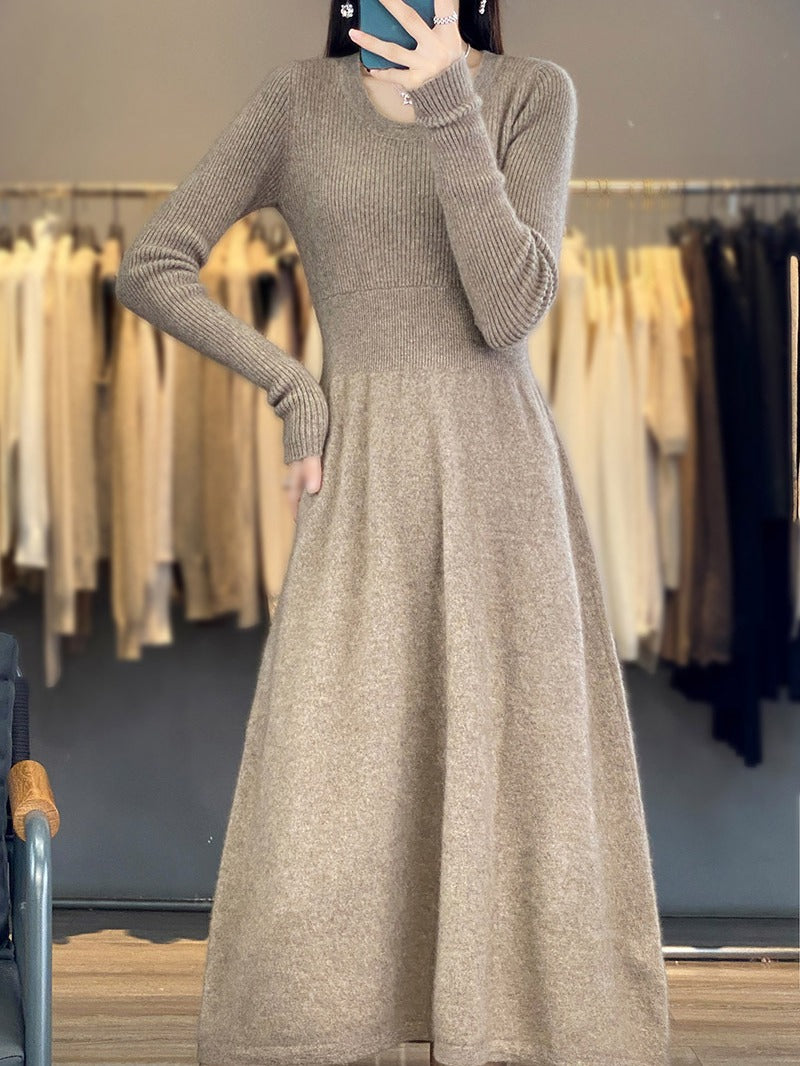 Ladies Long-Sleeved Midi Dress in Fine Knit with Tailored A-Line Silhouette Chichicherry