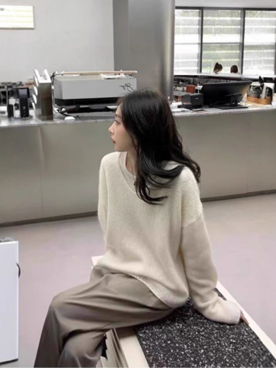 Women Oversize V-Neck Mohair-Look Sweater with Angora-Look and Dropped Shoulder Chichicherry