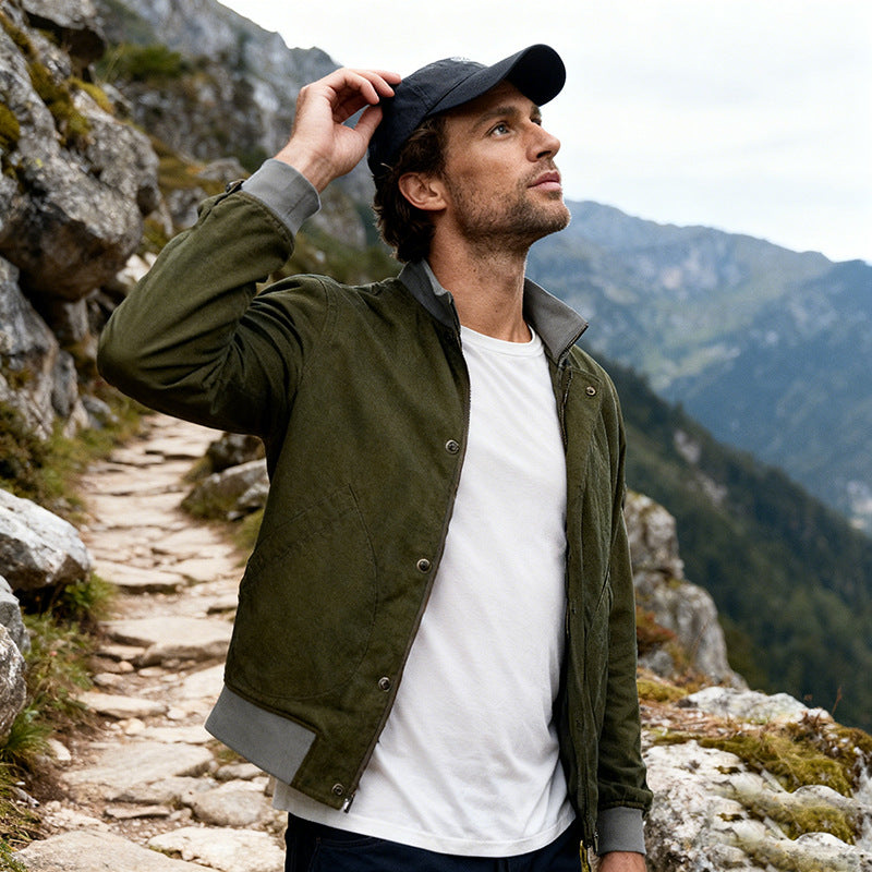 Men's short jacket in urban outdoor style with stand-up collar, snap button placket, and ribbed cuffs Chichicherry