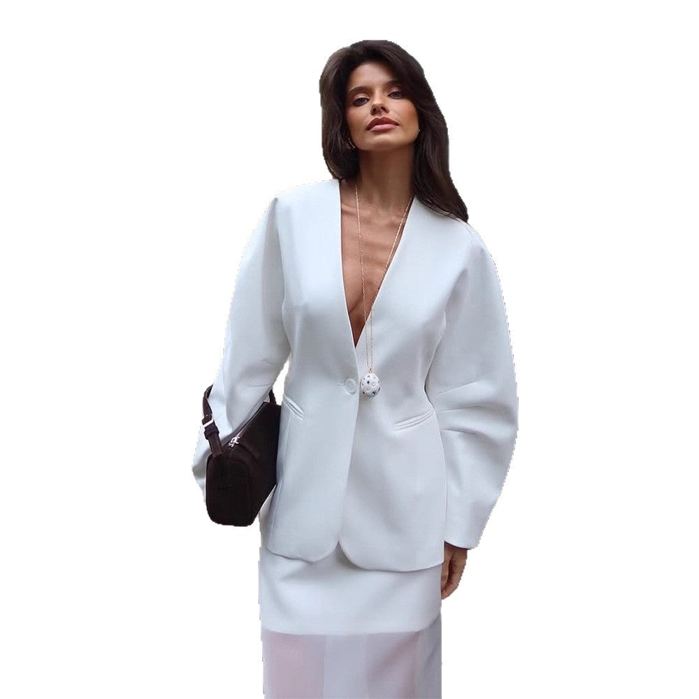 Ladies Sculptural Blazer with Balloon Sleeves and Tailored Cut Chichicherry