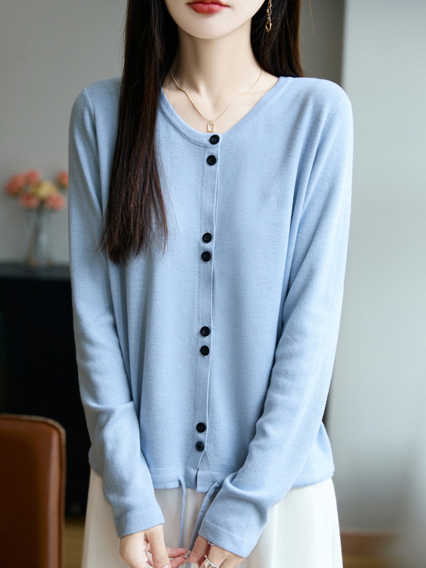 Women Lightweight Fine Knit Button Placket Cardigan with Round Neck Chichicherry