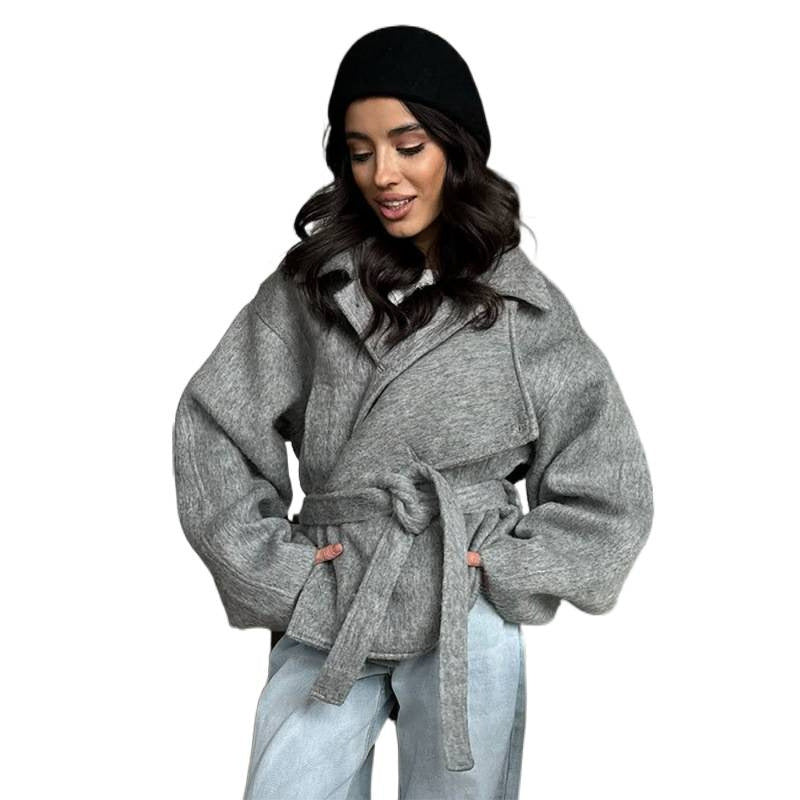 Women's Oversize Short Coat made of Wool Blend with Ties and Stand-Up Collar Chichicherry