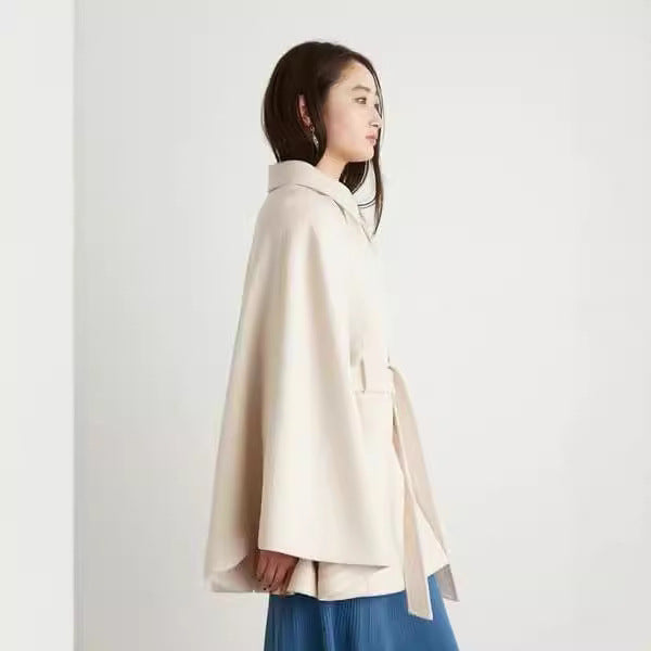 Women’s short cape coat in blazer style with belt and shirt collar Chichicherry