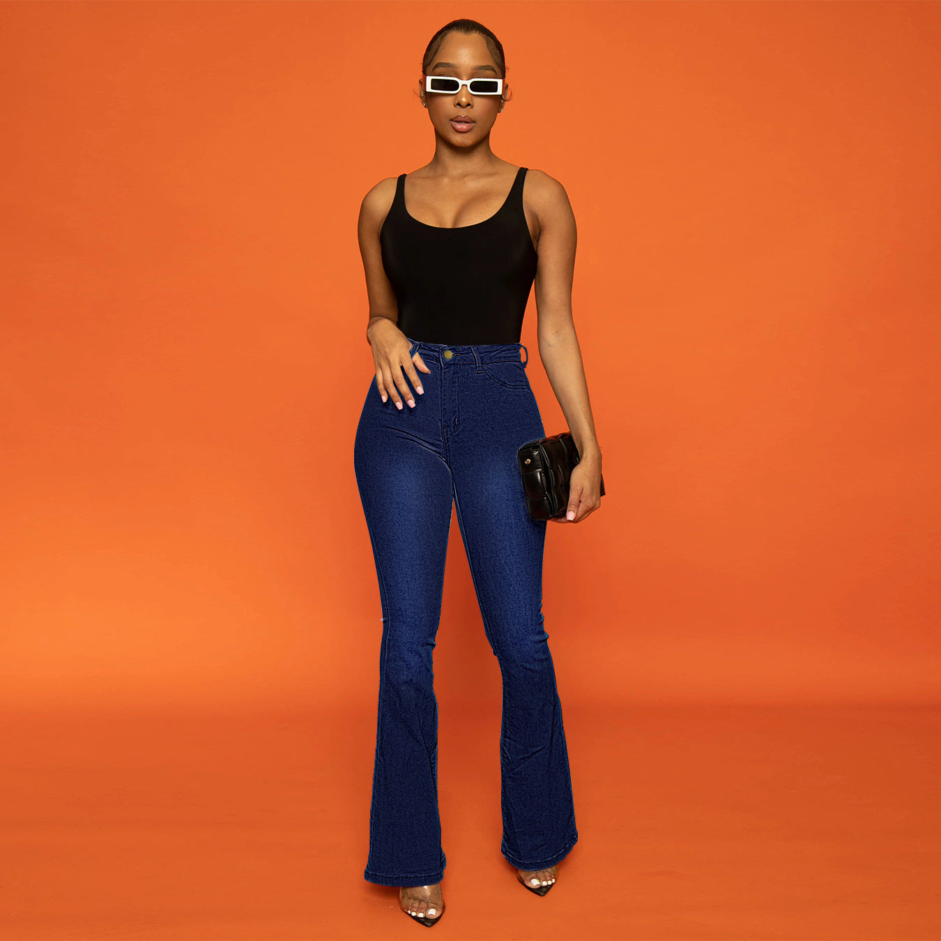 Ladies' high-waisted fitted flared jeans made of stretch denim with flared leg Chichicherry