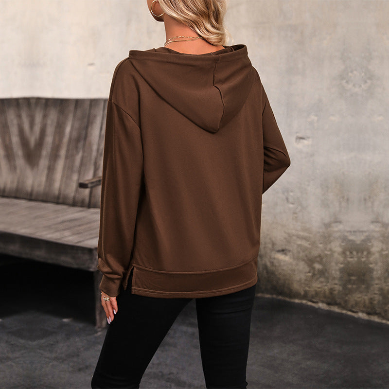Women's loose-fitting hoodie with kangaroo pocket, three-quarter sleeves and drawstring.