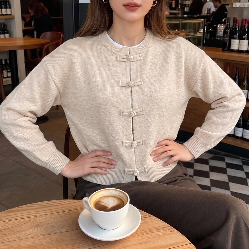 Women's short-cut knitted cardigan with Chinese toggle fasteners Chichicherry