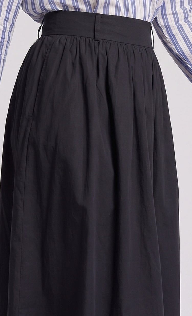Women's High-Waisted Midi Skirt with Wide Flare and Gathered Waist Chichicherry