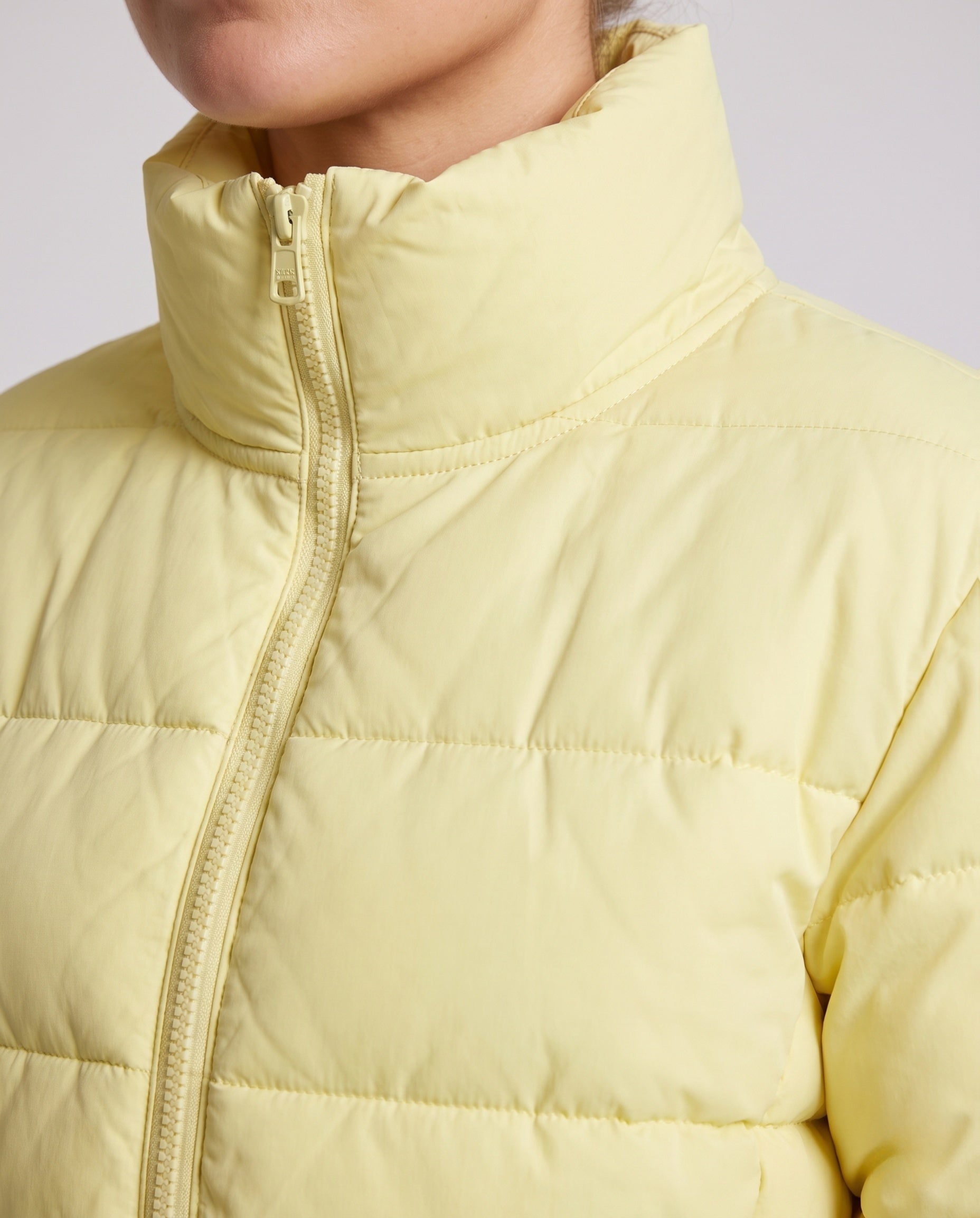 Product 10998341140826 - close_up_detail