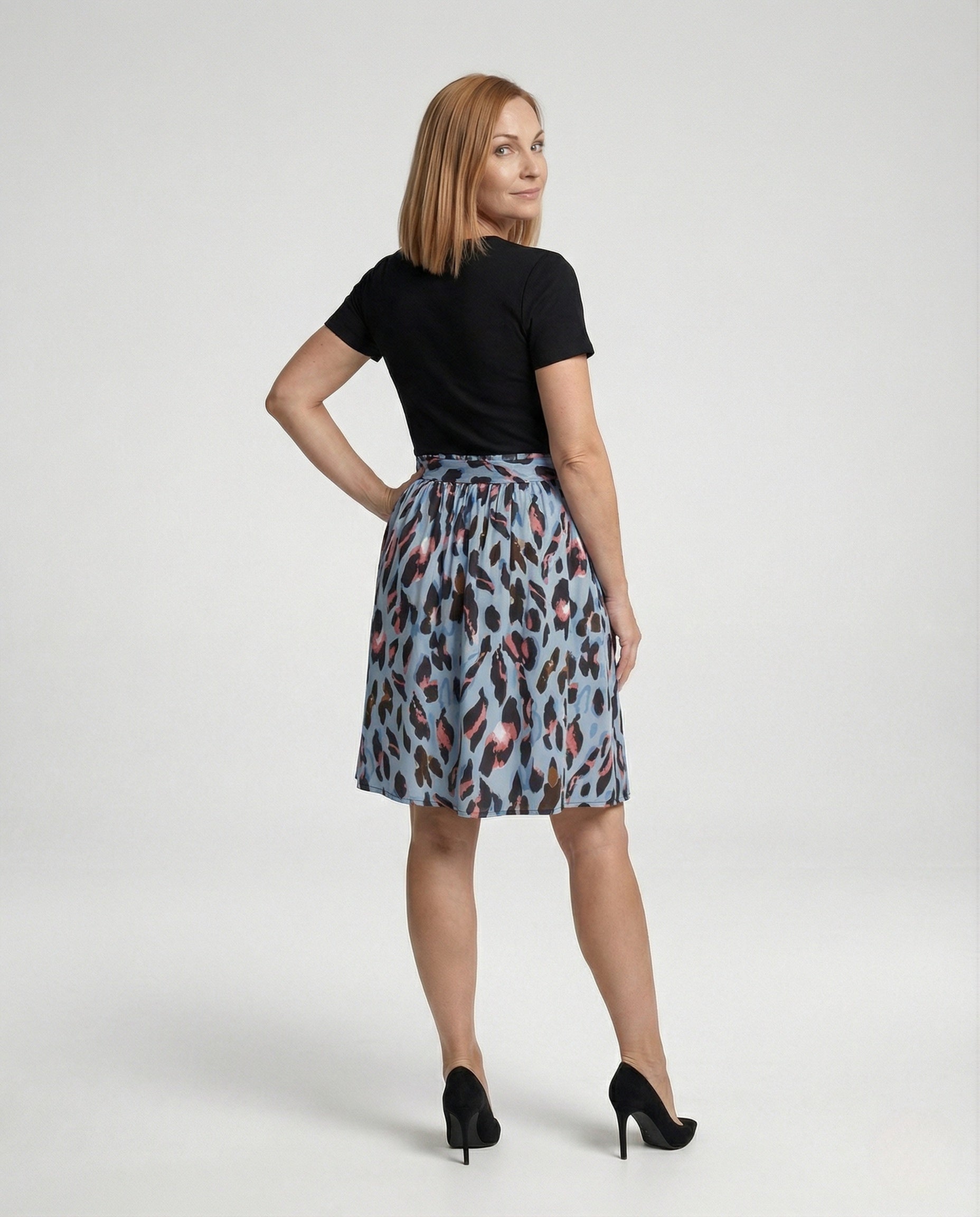 Product 15458622636362 - back_view