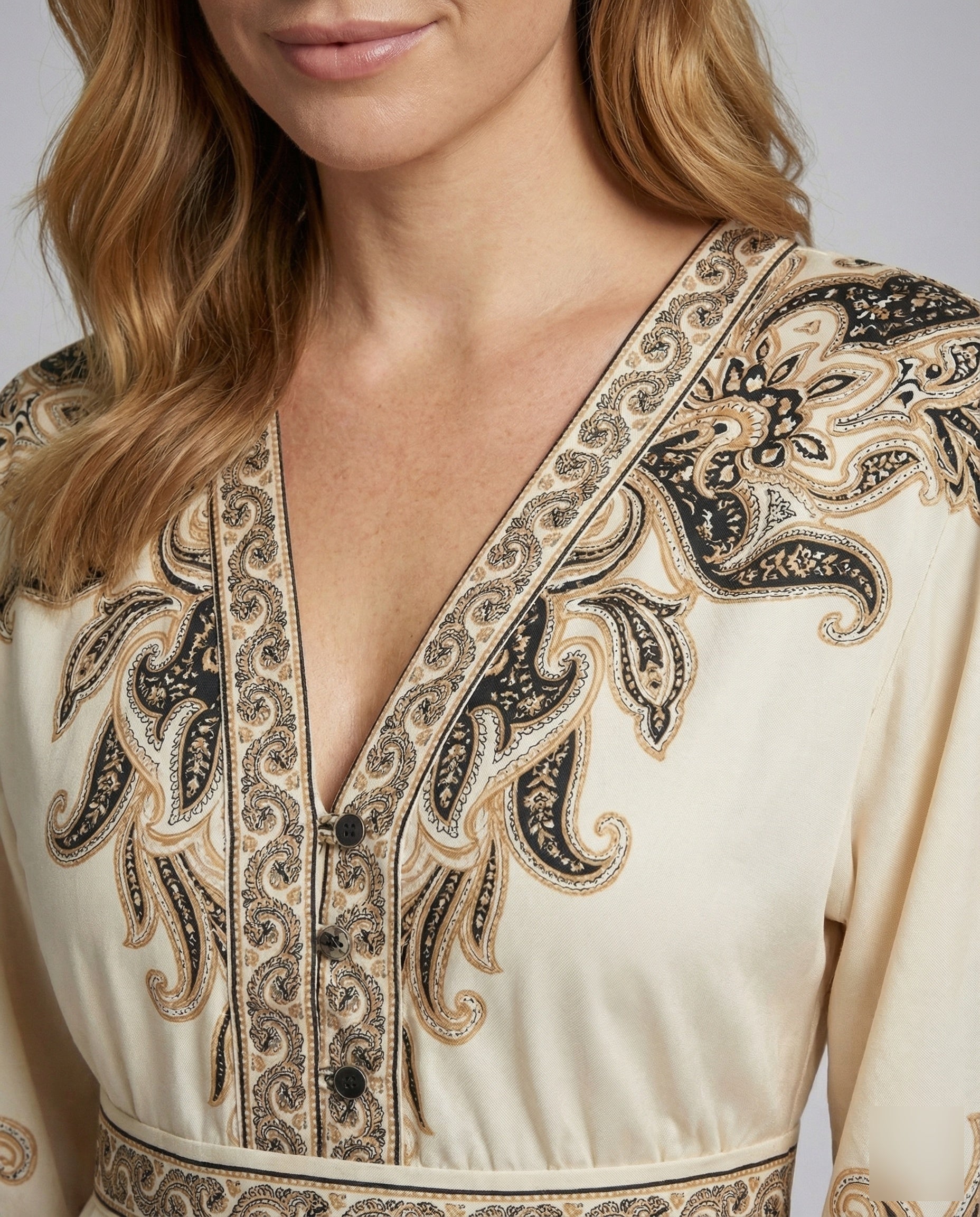 Product 15560920465738 - close_up_detail