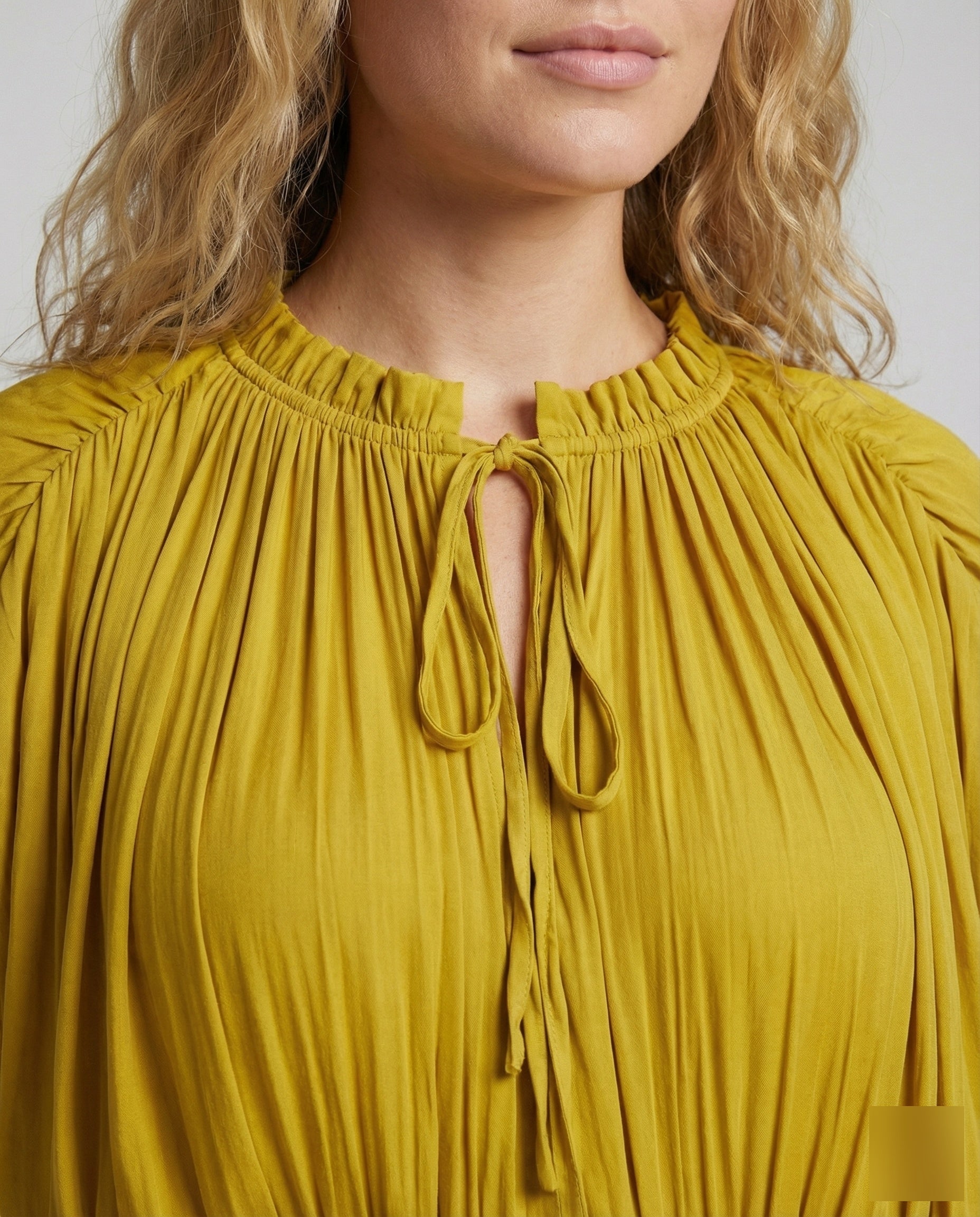 Product 15560945664330 - close_up_detail