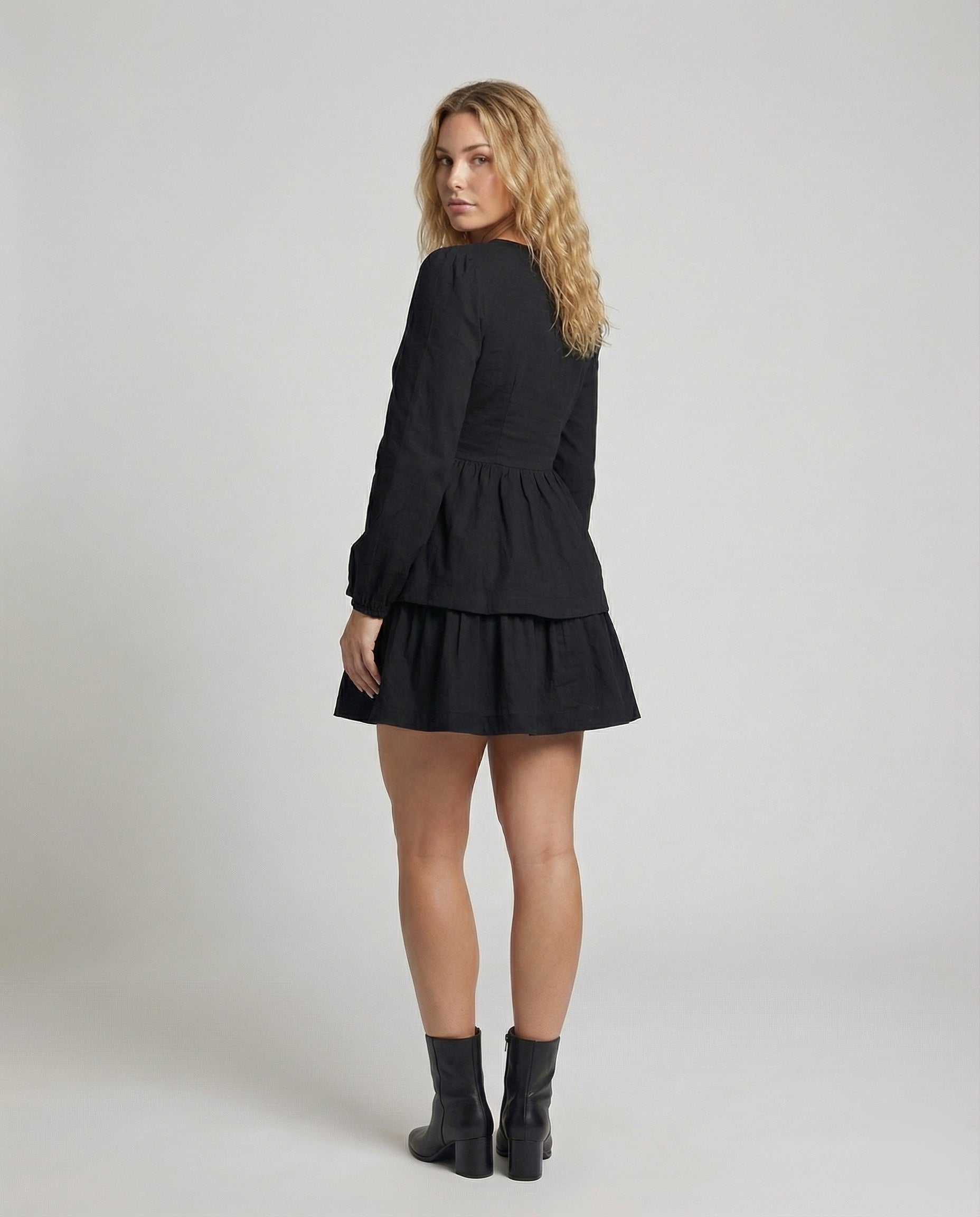 Product 15560959525194 - back_view