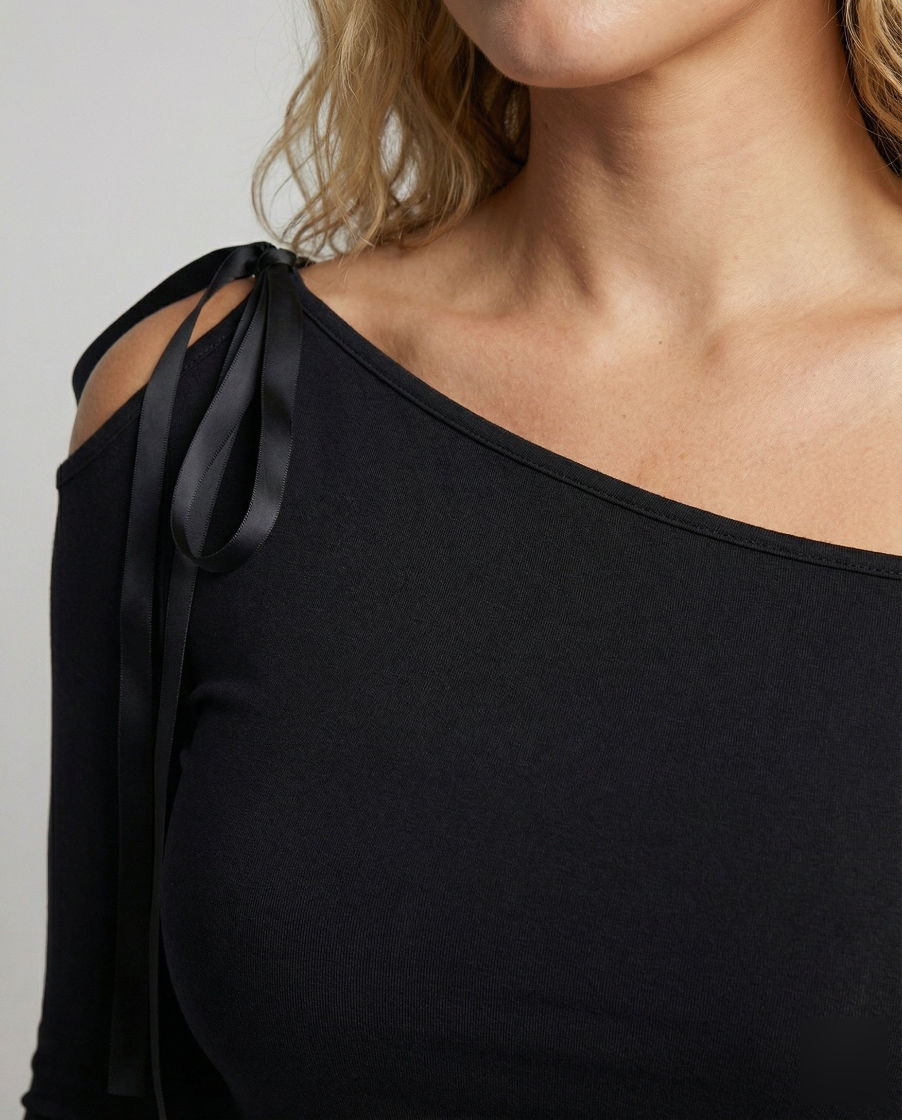 Product 15560990064970 - close_up_detail