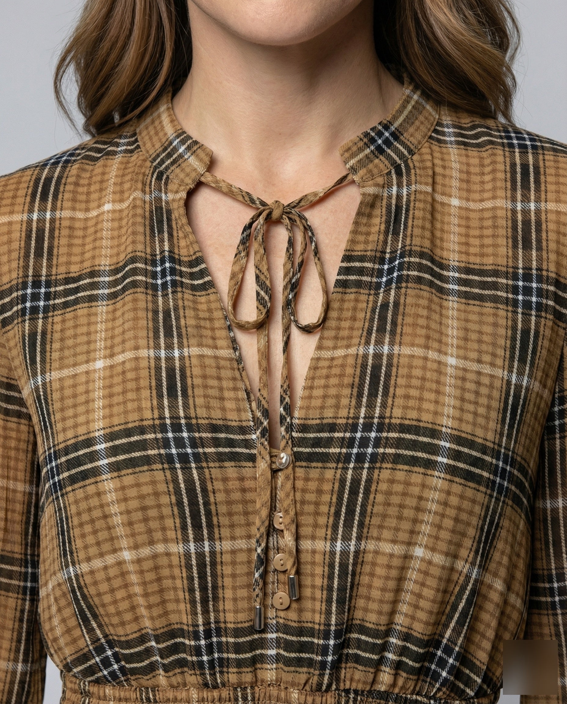 Product 15561018048842 - close_up_detail