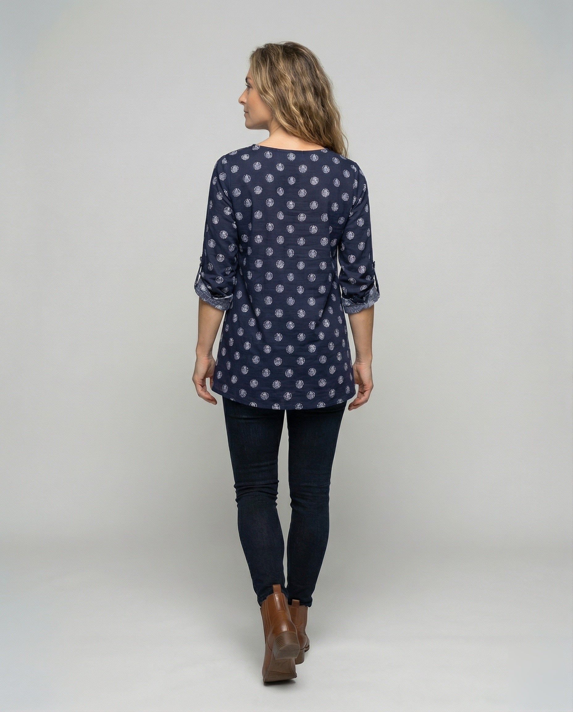 Product 15564322701642 - back_view