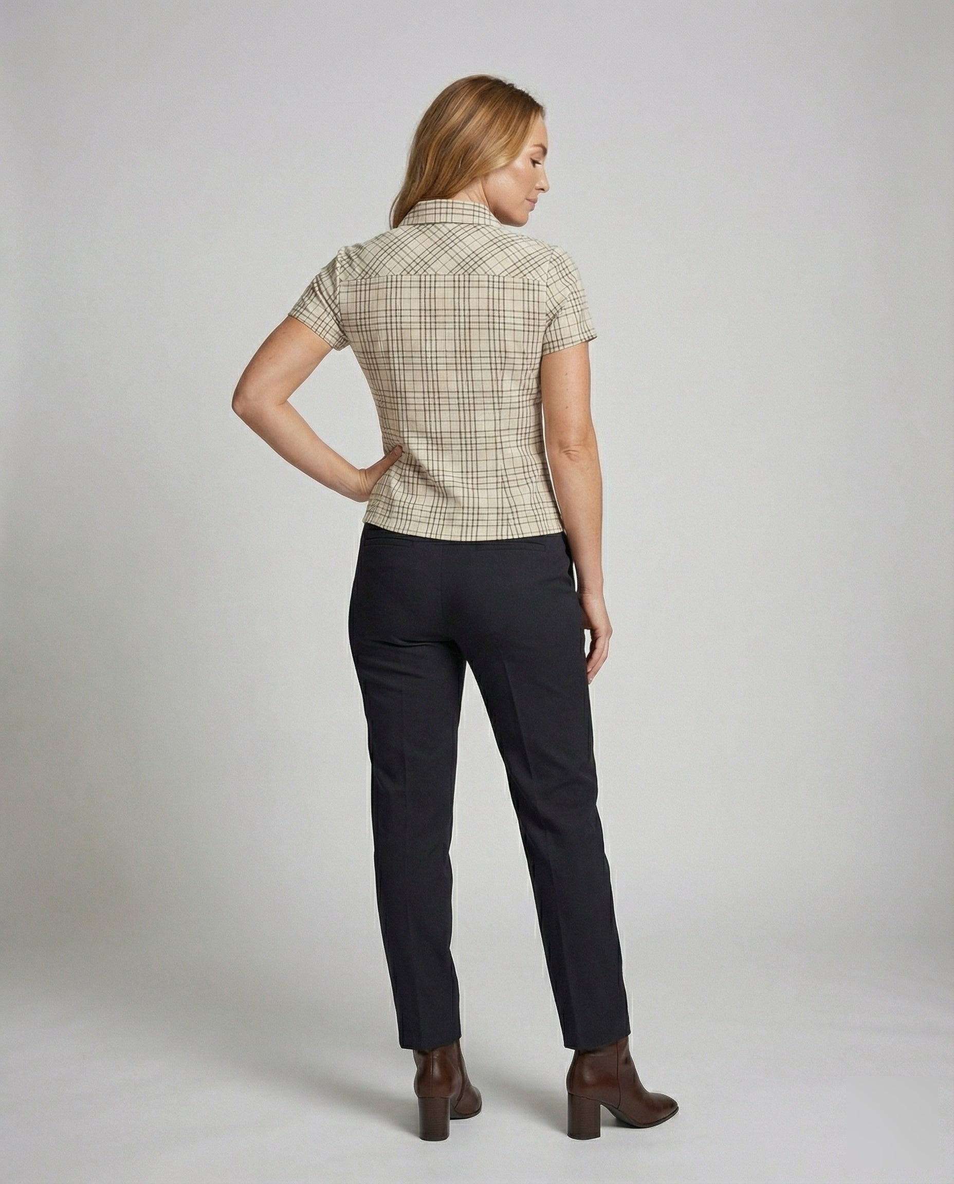 Product 15564333941066 - back_view
