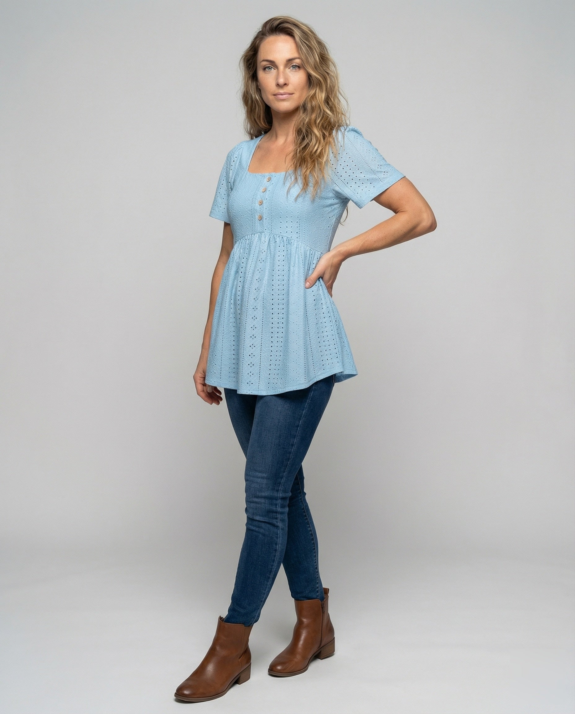 Product 15566629273930 - full_body_front