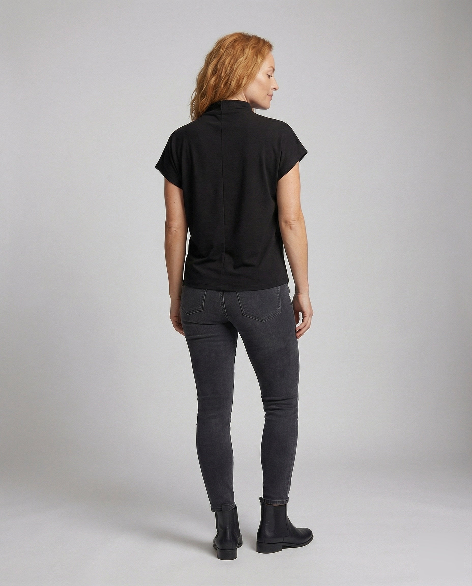 Product 15566655127882 - back_view