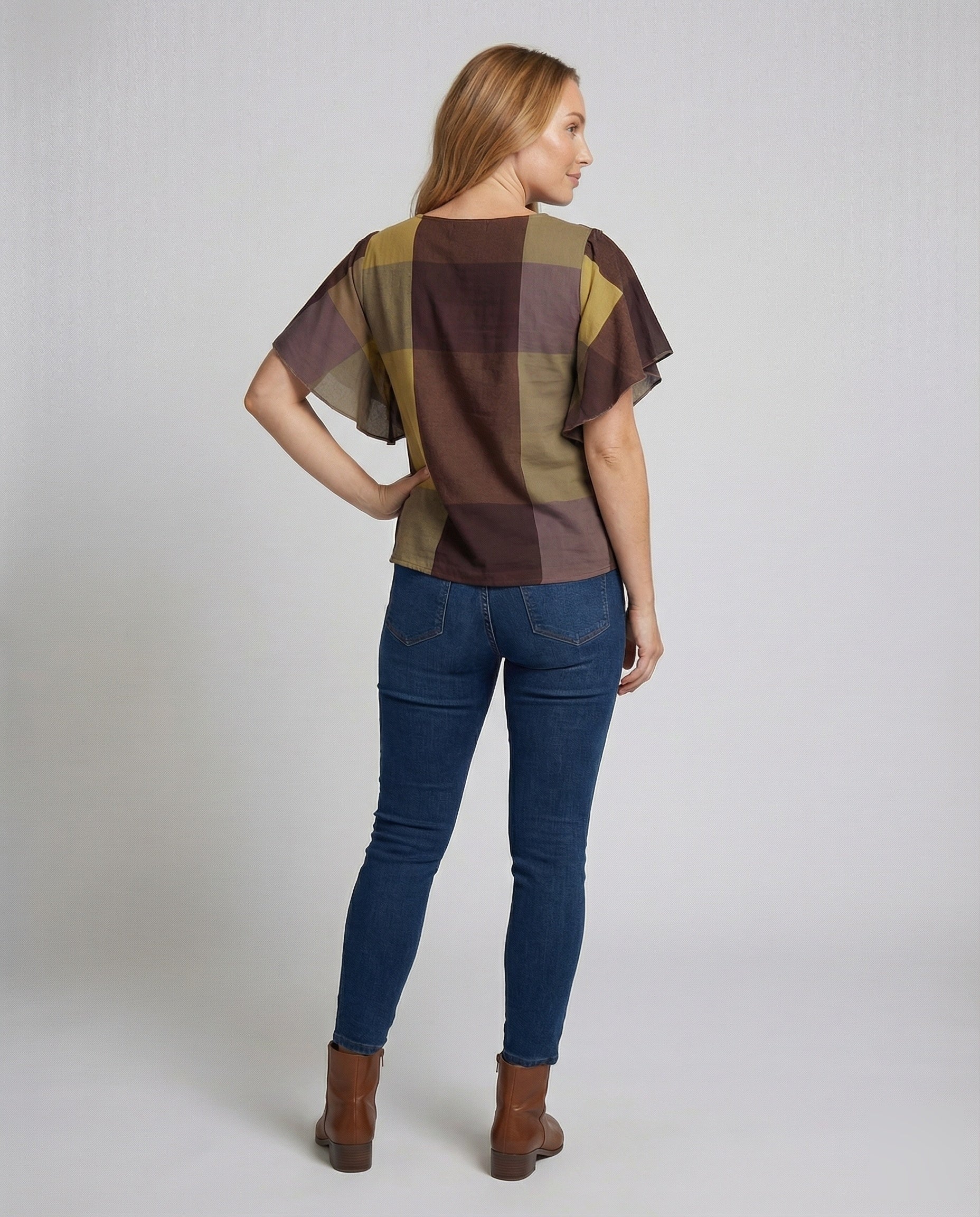 Product 15566667481418 - back_view