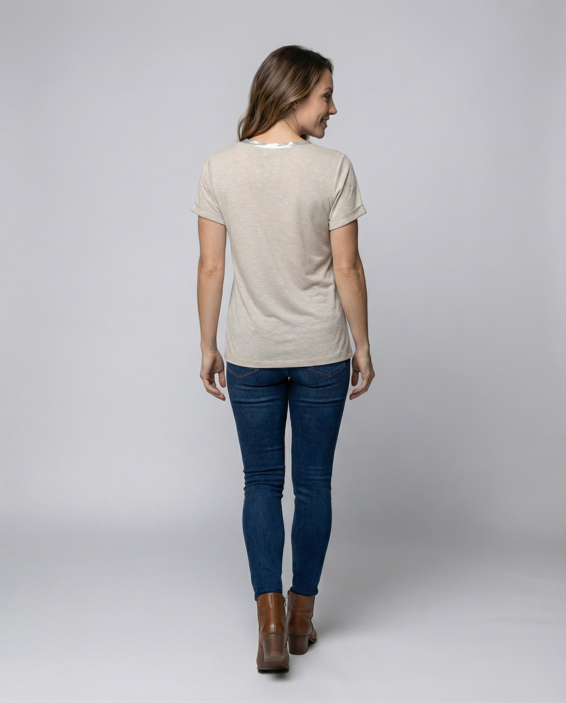Product 15566690877770 - back_view