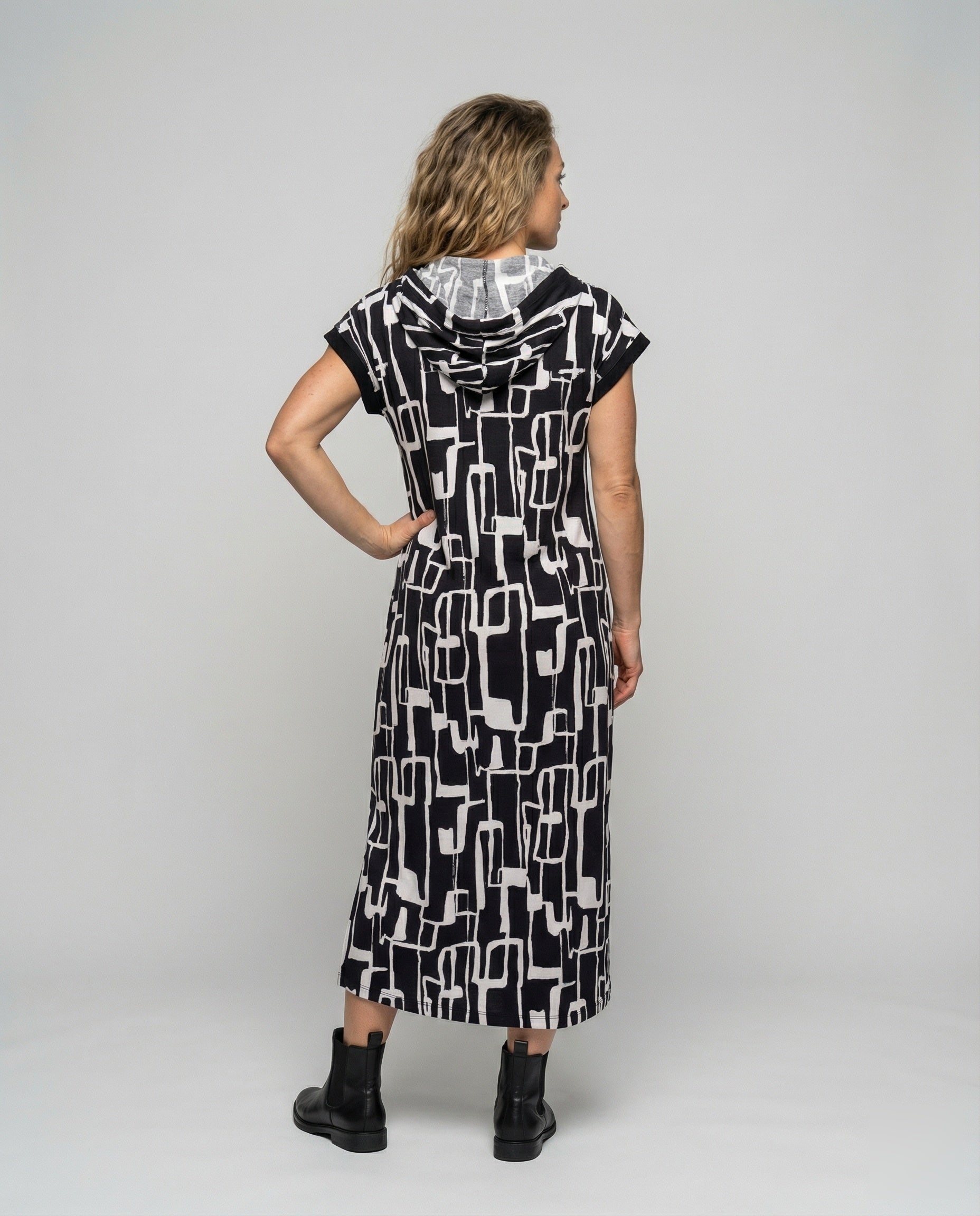 Product 15566719975754 - back_view
