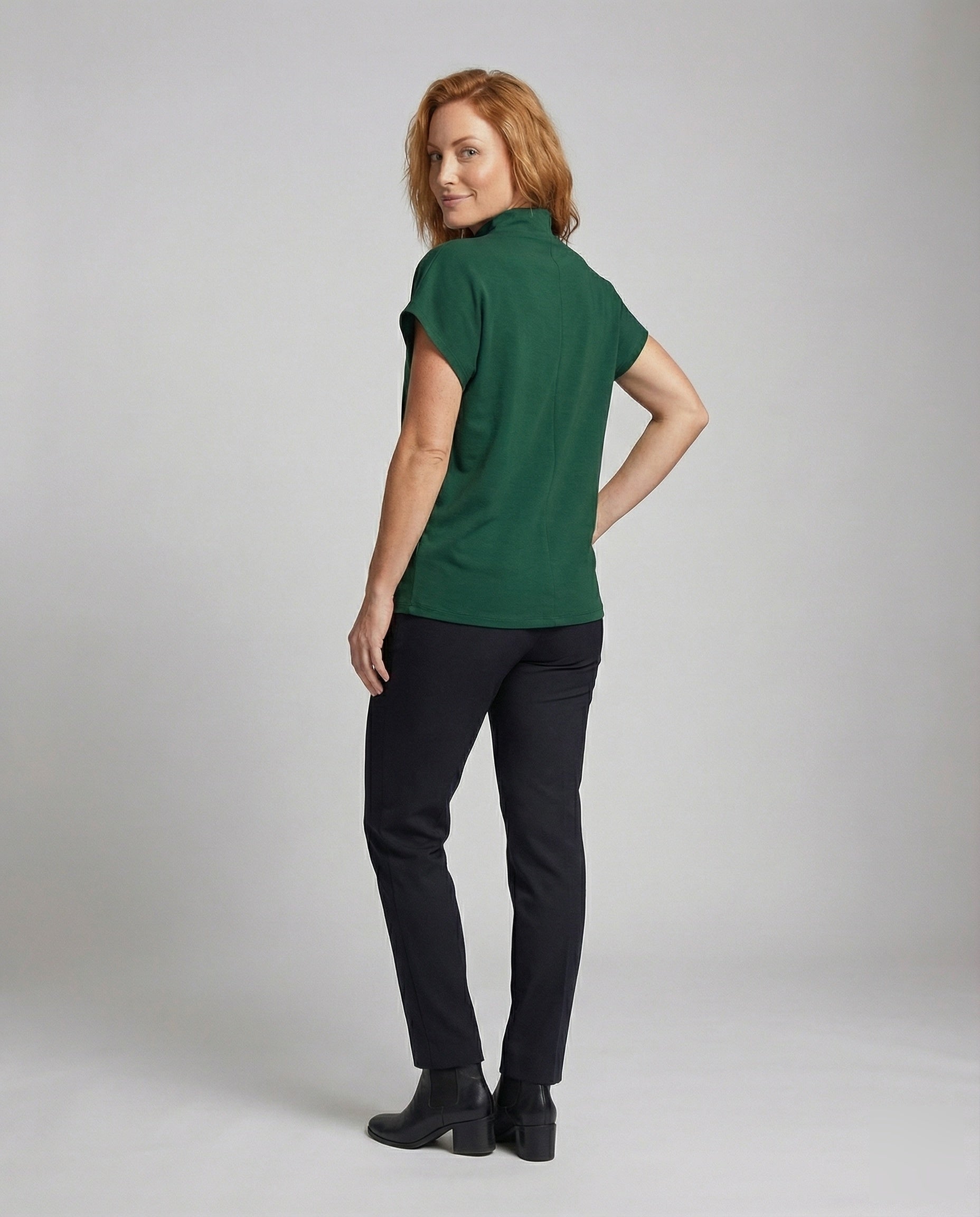 Product 15566737801546 - back_view