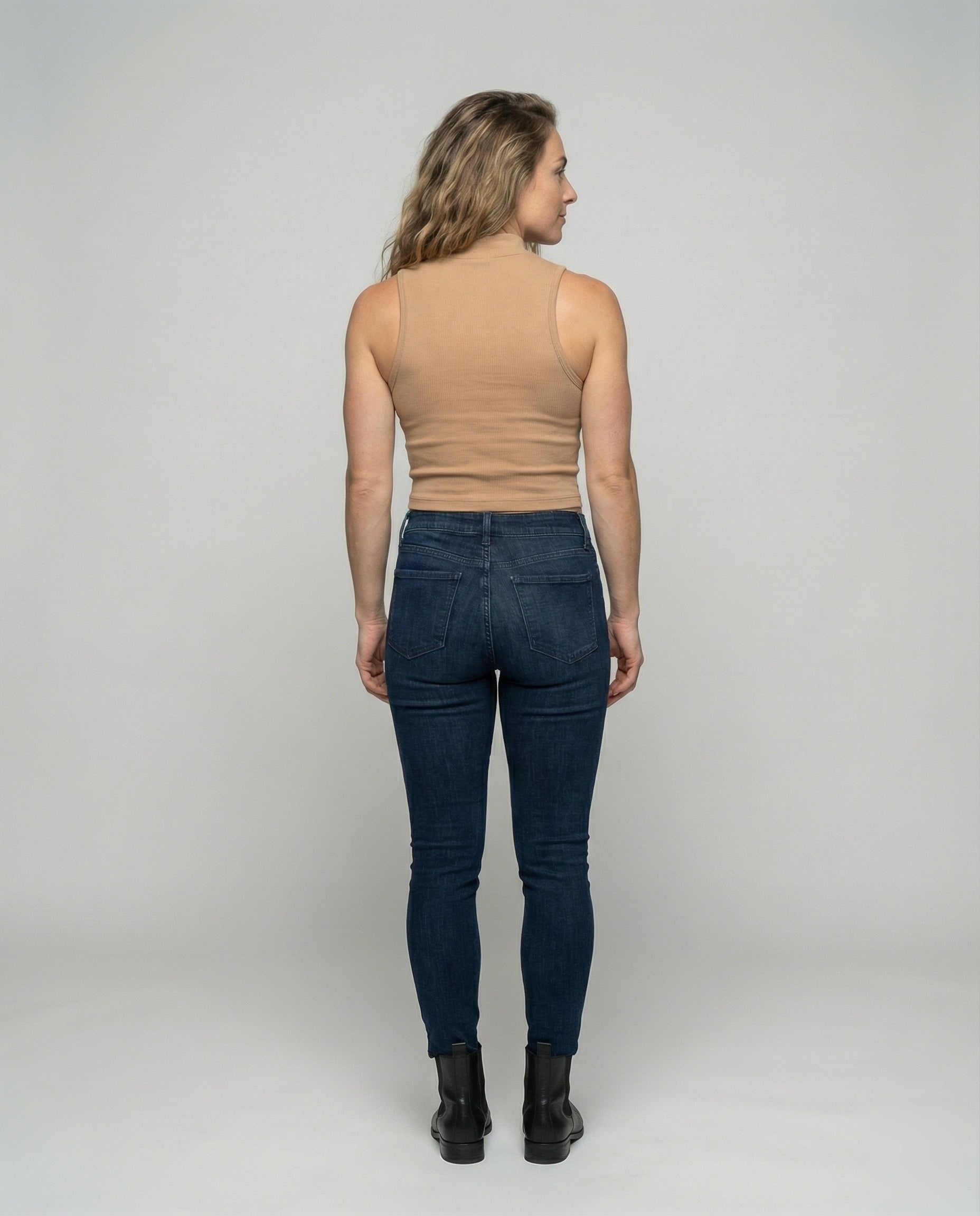 Product 15579252064586 - back_view