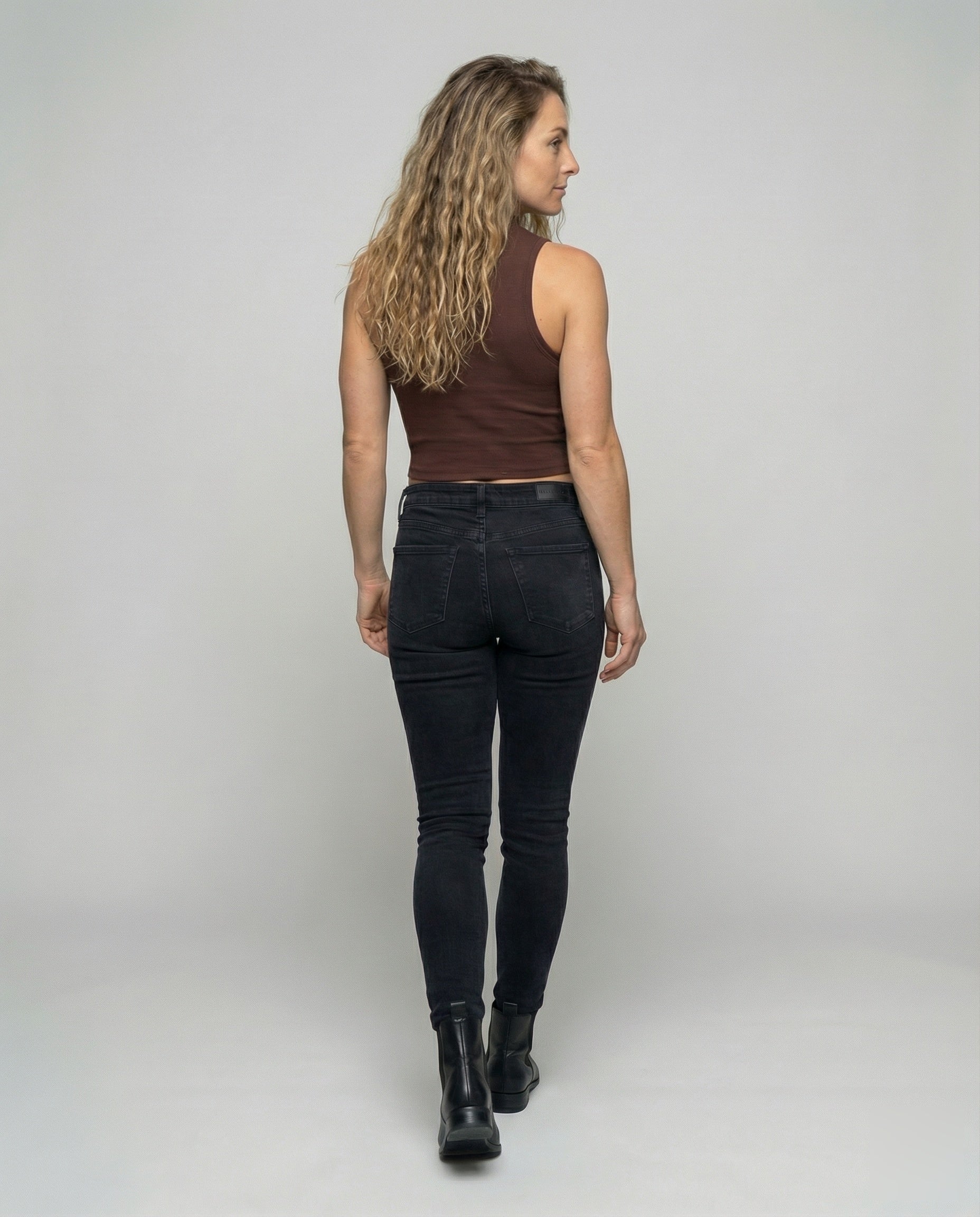 Product 15579252261194 - back_view