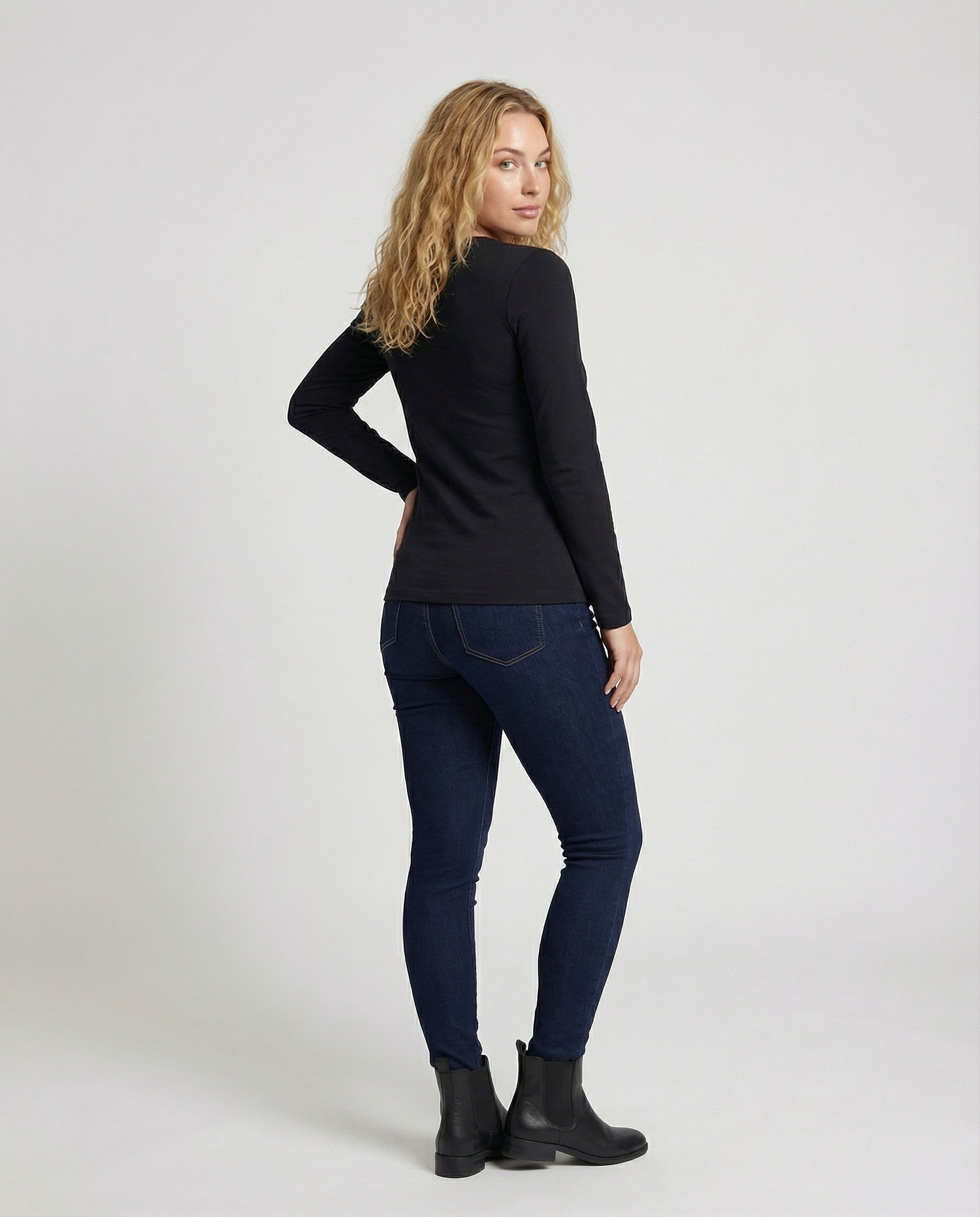 Product 15579270054218 - back_view