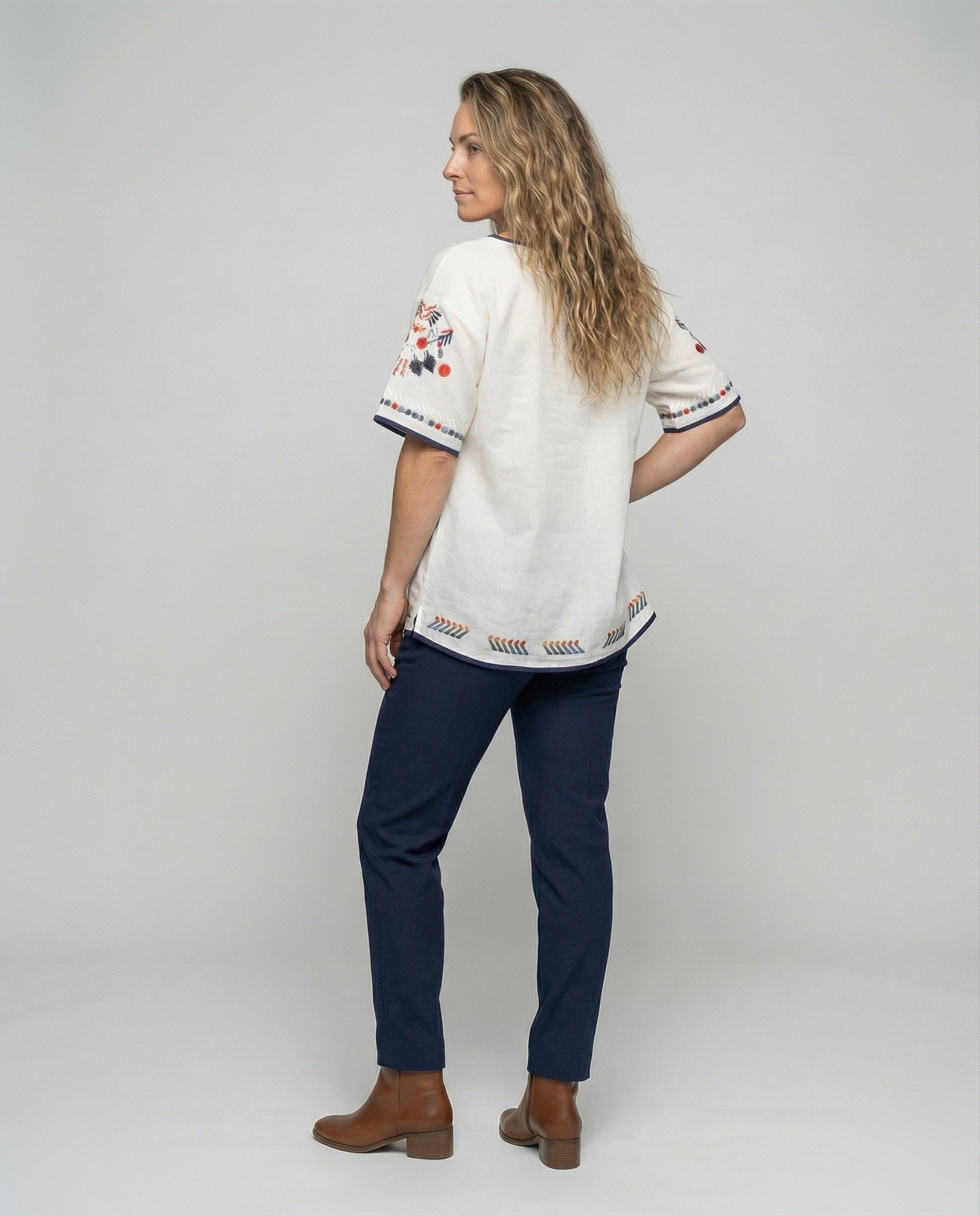 Product 15579278704970 - back_view
